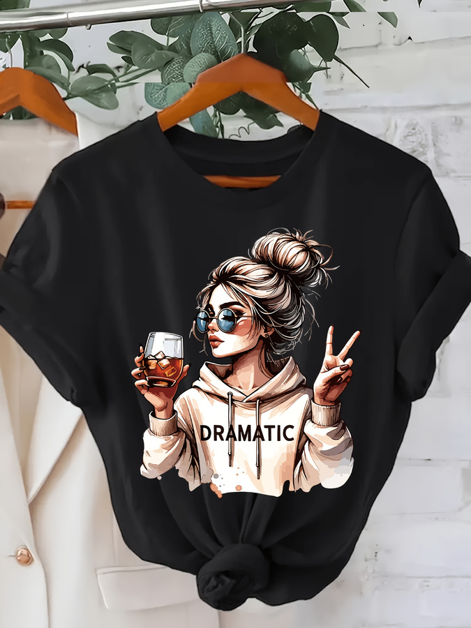 Summer Clothing Trends 2025 Women'S - Dramatyczna koszulka damska z nadrukiem, okrągły