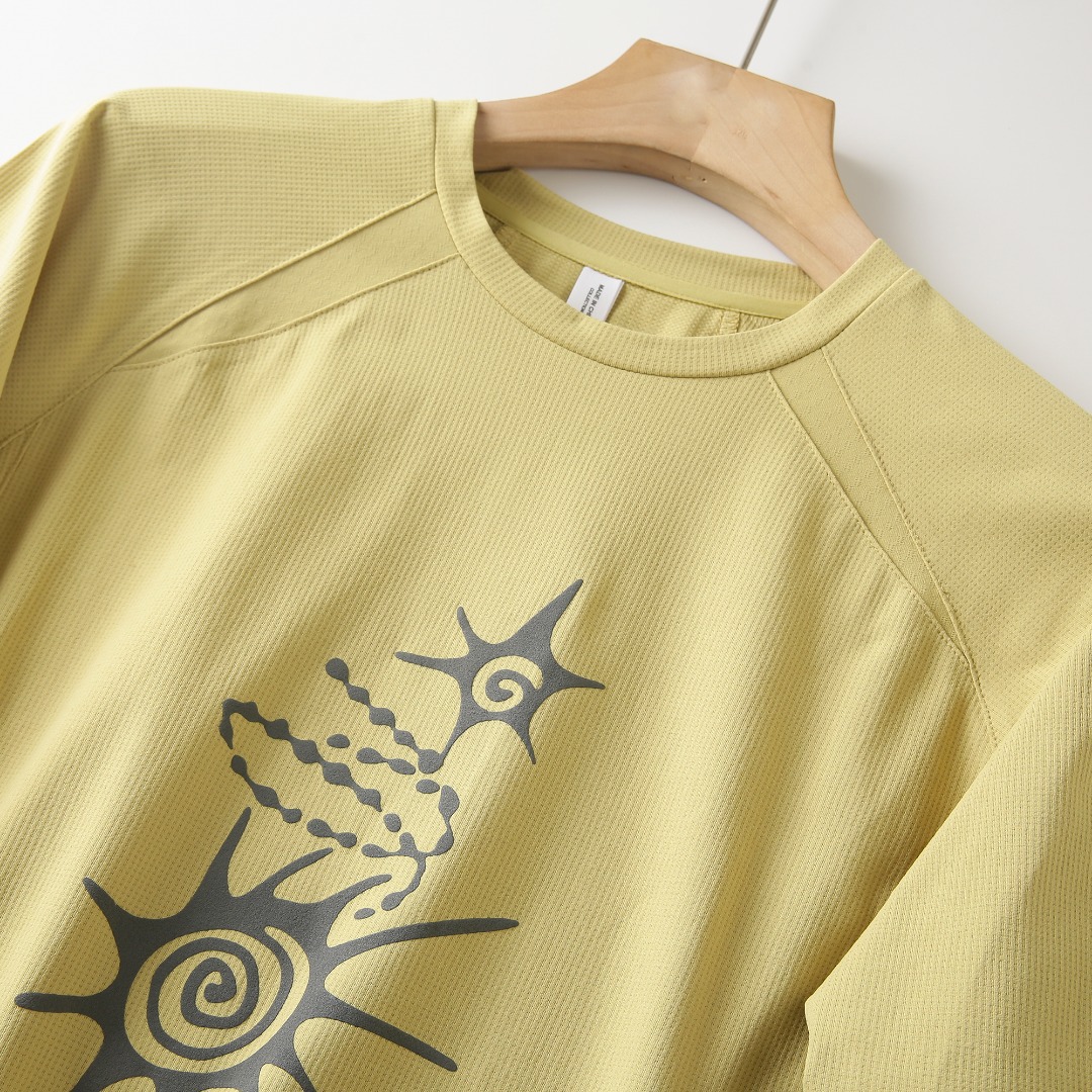 Unisexowa koszulka z długim rę – Summer Clothing Men recenzja i cena
