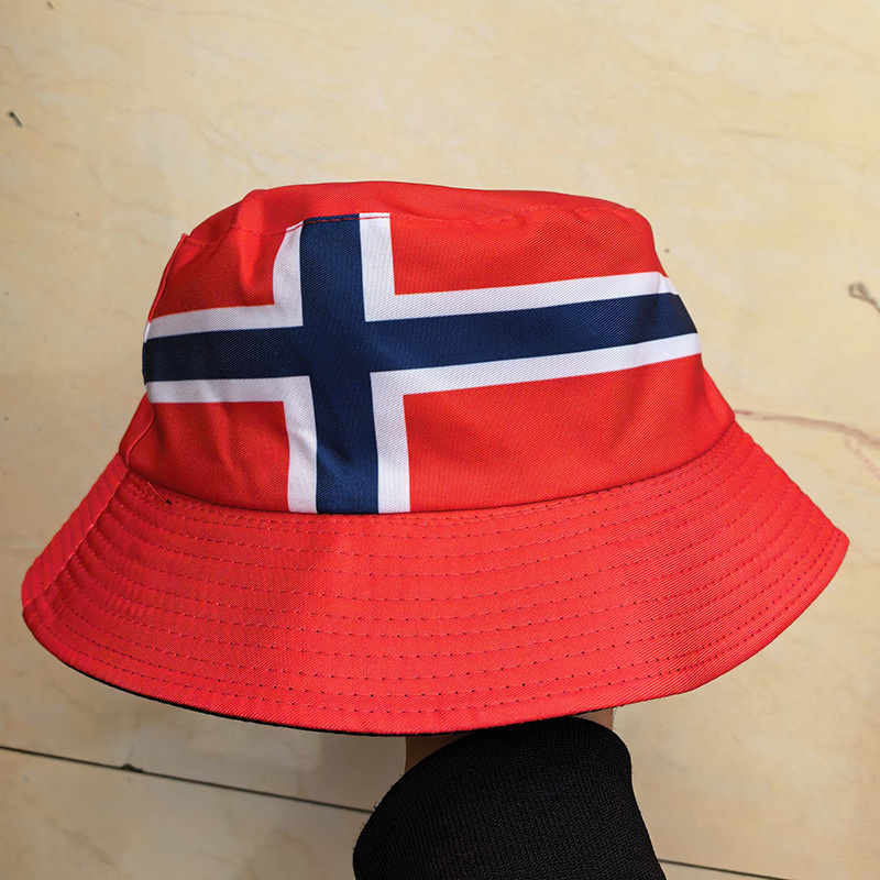 Kapelusz typu bucket hat z fla – Summer Clothing Capsule recenzja i cena